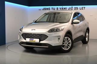 Ford Kuga 4x4 140 KW LED ACC Tažné 8AT 2 SUV