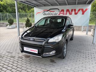 Ford Kuga 2,0 TDCi,4x4,VÝHŘEV,KOLA SUV