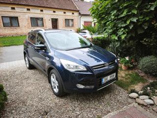 Ford Kuga nafta SUV