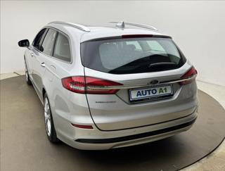 Ford Mondeo 2,0 110kW AT NAVI DPH LED ACC kombi - Foto 6