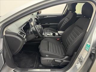 Ford Mondeo 2,0 110kW AT NAVI DPH LED ACC kombi - Foto 35