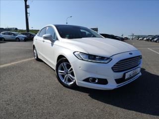 Ford Mondeo 2,0 TDCi,LED,Panorama,Navi,serviska  Titanium sedan