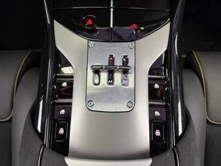 Ferrari Ostatní V12 CARBON, ALCANTARA, PANORAMA, LIFT, MASÁŽ,HUD SUV - Foto 32