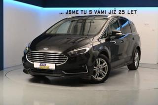 Ford S-MAX 140 KW 7 Míst LED ACC Tažné 8A MPV