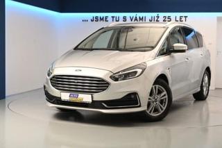 Ford S-MAX LED ACC SONY Tažné Webasto 8AT MPV