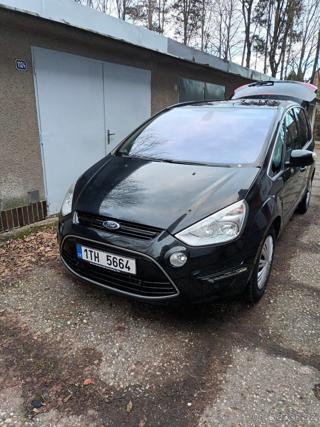 Ford S-MAX 2,0   tdci 120kw SUV