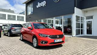 Fiat Tipo 1.4i Lounge hatchback