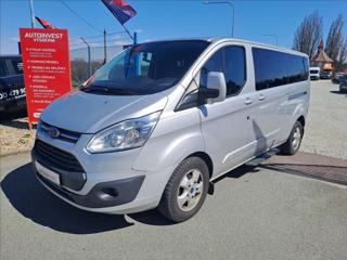 Ford Tourneo Custom 2,0 TDCI 9 MÍST sedan