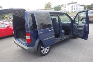 Ford Tourneo Connect 1,8TDCi ČR skříň