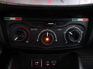 Fiat Tipo 1,4 i 70kW CZ Klimatizace 1Maj sedan - Foto 21