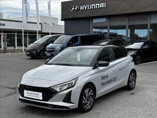 Hyundai i20 1,2 i 62kW Style + černá střecha hatchback