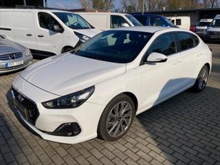 Hyundai i30 1,4T-GDi 103KW STYLE 1.MAJ NAVI hatchback