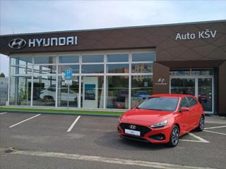 Hyundai i30 1,5 i SMART hatchback  Facelift hatchback