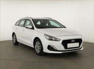 Hyundai i30 1.6 CRDi 85kW hatchback