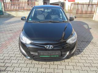 Hyundai i20 1,3 KLIMA 1.MAJITEL NOVÝ MODEL hatchback