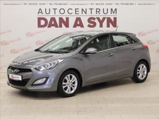 Hyundai i30 1,6 CRDi 81kW Trikolor hatchback
