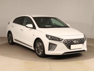 Hyundai Ioniq Plug-in-Hybrid 104kW hatchback