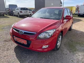 Hyundai i30 1,4i*ČR*1. majitel*servisní kn hatchback