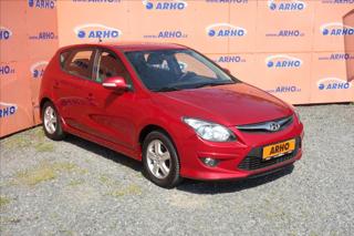 Hyundai i30 1,4 i 80KW, ČR, 2 MAJ., KLIMA. hatchback