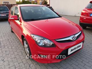 Hyundai i30 1.4i, ČR hatchback