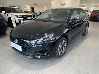 Hyundai i30 1,5 i CVVT MT Smart Climate hatchback