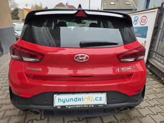 Hyundai i30 2.0N-ZÁRUKA-NÍZKÉ KM-1.MAJITEL hatchback - Foto 9