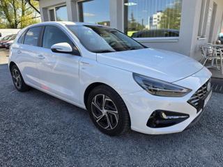Hyundai i30 1.5 48V Mild Led hatchback