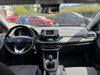 Hyundai i30 1,4 CVVT Comfort 1.ČR 2xALU hatchback - Foto 9