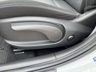 Hyundai i30 1,4 CVVT Comfort 1.ČR 2xALU hatchback - Foto 11
