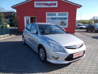 Hyundai i30 1,4 16V ČR 2.MAJITELKA od r.2014 hatchback