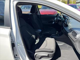 Hyundai i30 1,4 TGDi AT Style PLNÁ VÝBAVA hatchback - Foto 15