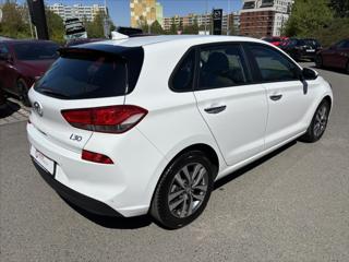 Hyundai i30 1,4 TGDi AT Style PLNÁ VÝBAVA hatchback - Foto 5