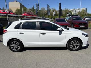 Hyundai i30 1,4 TGDi AT Style PLNÁ VÝBAVA hatchback - Foto 6