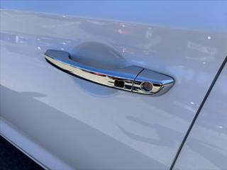 Hyundai i30 1,4 TGDi AT Style PLNÁ VÝBAVA hatchback - Foto 36