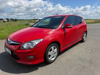 Hyundai i30 2010, 1396 ccm, 80 kW, benzin hatchback