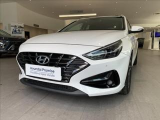 Hyundai i30 1,5 T-GDI MHEV Smart DCT Navi kombi