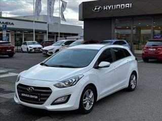 Hyundai i30 1,6 GDI 2x Alu kola výbava GO! kombi