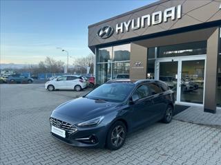 Hyundai i30 1,5 i CVVT Smart kombi s NAVI kombi