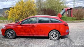 Hyundai i30 1,4   benzín /103kW, 1. majitel kombi