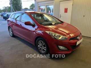 Hyundai i30 1.6 i, Serv.kniha, ČR kombi