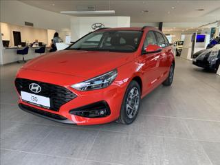 Hyundai i30 1,5 iCVVT 70kW kombi MT Family kombi
