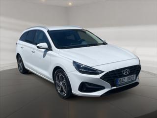 Hyundai i30 1,5 T-GDI Family Smart kombi