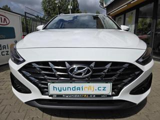 Hyundai i30 1.5-1.MAJITEL-AUTOMAT-ZÁRUKA kombi