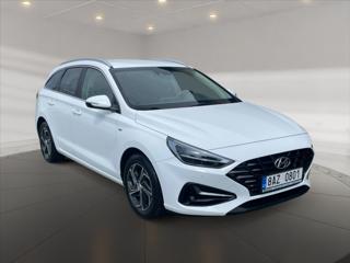 Hyundai i30 1,5 T-GDI Family Smart kombi