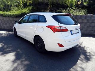 Hyundai i30 WG 1.6 CRDi 81 kW DPH kombi - Foto 2