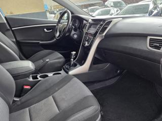 Hyundai i30 1.6-NÍZKÁ SPOTŘEBA- 5l/100km kombi - Foto 9