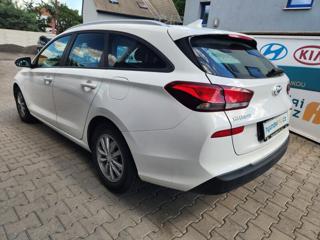 Hyundai i30 1.6-SPOTŘEBA CCA5.5l/100KM kombi - Foto 7
