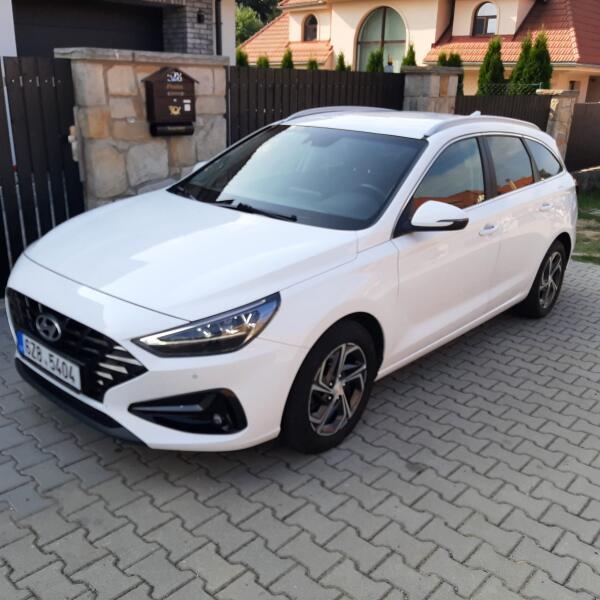 Vůz s VIN TMAH381AGMJ100435