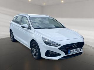 Hyundai i30 1,5 i Family Comfort kombi
