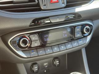 Hyundai i30 1,0 T-GDI Automat CZ Smart DPH kombi - Foto 11
